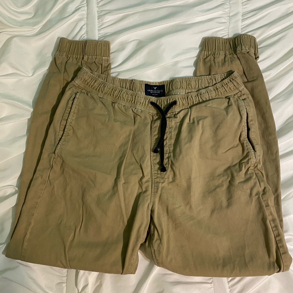 American Eagle joggers